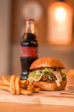 hamburguer esnaf tablo ahşap