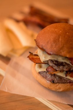 hamburguer esnaf tablo ahşap