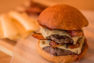 hamburguer esnaf tablo ahşap