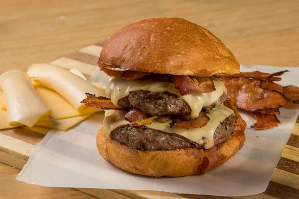 hamburguer esnaf tablo ahşap