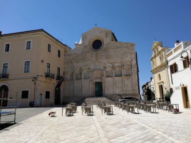 Termoli, Molise, İtalya - 28 Temmuz 2017: Cathedral of Santa Maria della Piazza Duomo görülen Purificazione
