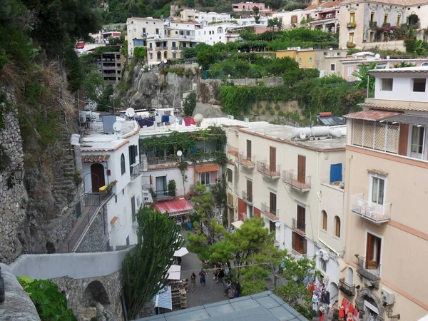 ポジターノ サレルノ カンパニア州 イタリア 2014 ストリート Trara Genoino 階段からポジターノの中心部の眺めの小さな広場 — ストック写真