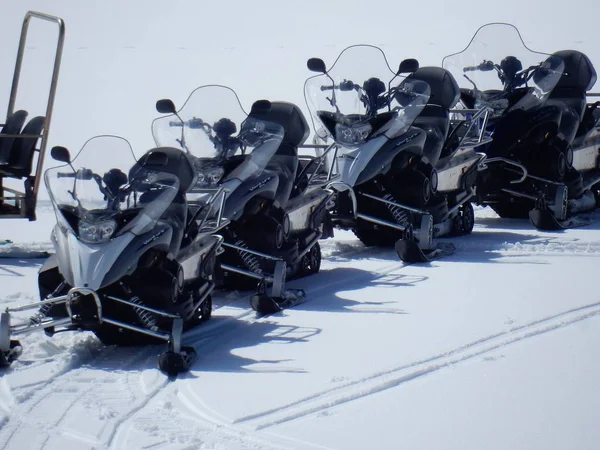 Campitello Matese March 2018 Row Snowmobiles Ready Hired — Stock Photo, Image