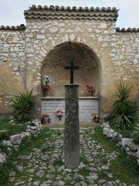 Montesarchio - tarihi merkez bakan gerçekten kilisenin sunak