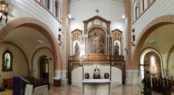 Pietrelcina Foto Panorâmica Altar Igreja Sagrada Família — Fotografia de Stock