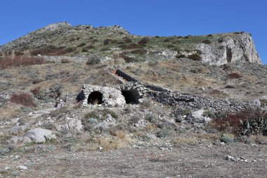 Sahip Lubrense, Campania, İtalya - 15 Şubat 2020: Punta Campanella 'dan Monte San Costanzo