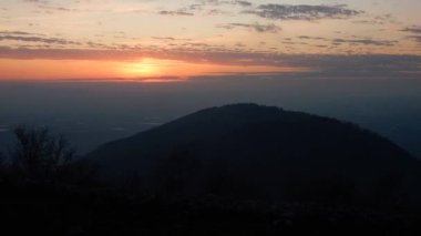 Zaman aşımı del tramonto dal Monte Partenio