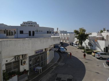 San Salvo Marina, Abruzzo, İtalya - 20 Temmuz 2019: Le Nereidi köyünün parıltısı