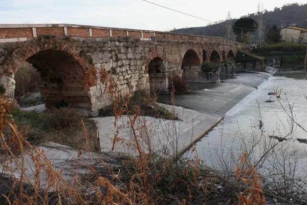 Benevento Campania Italy February 2020 Αρχαία Ρωμαϊκή Γέφυρα Πάνω Από — Φωτογραφία Αρχείου