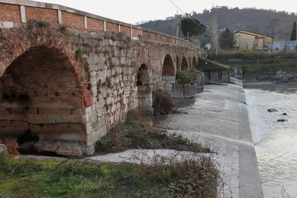 Benevento Campania Itália Fevereiro 2020 Ponte Romana Antiga Sobre Rio — Fotografia de Stock