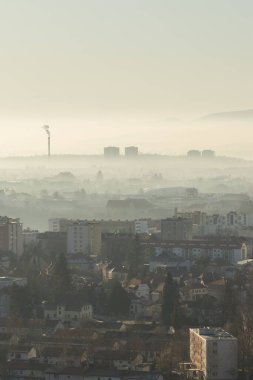 Slovenya 'nın Maribor kenti sabah manzaralı. 