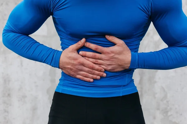 Jonge atleet lijden van pijn — Stockfoto