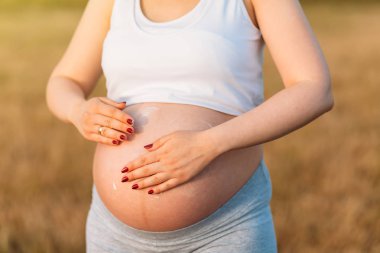 Hamile kadın masaj oryantal 