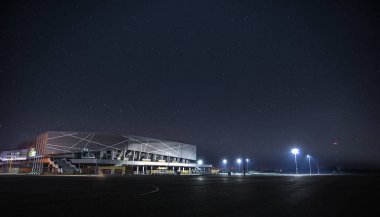 Stadyumu Arena Lviv Ukrayna geceleri gökyüzü tam yıldız