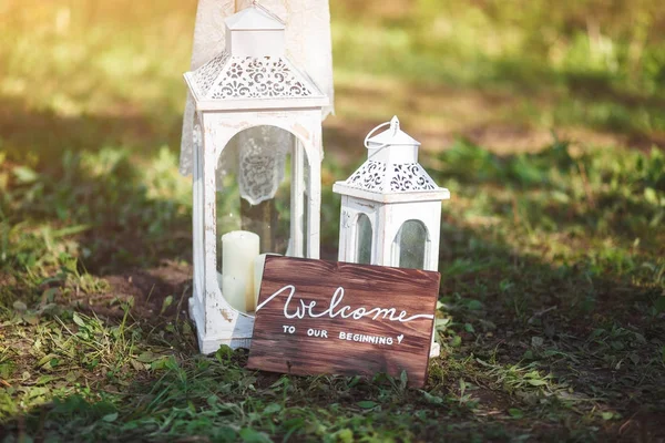 Tablero Madera Con Palabras Bienvenido Nuestro Principio Velas Blancas Concepto —  Fotos de Stock