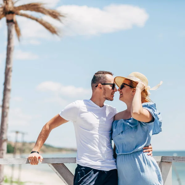 Happy Couple Love Beach Summer Vacations — Stock Photo, Image
