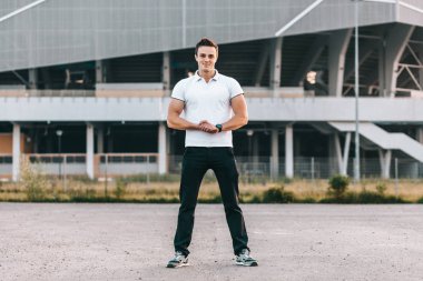 Beyaz tişört, Beyaz delikanlı