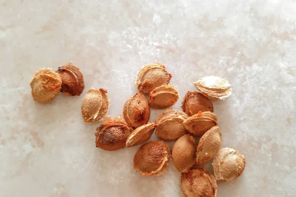 Almond Menutup Pada Permukaan Marmer — Stok Foto