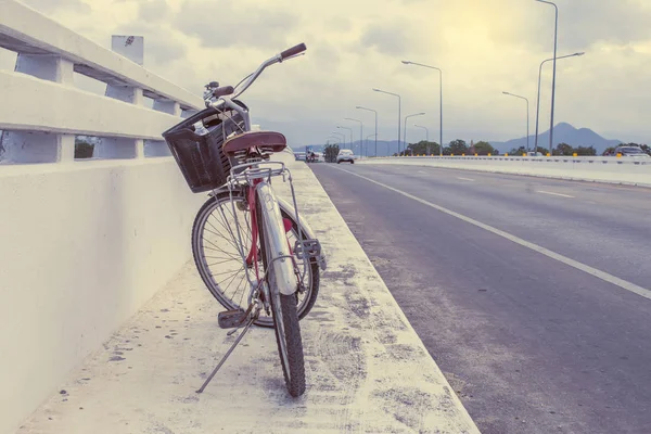 自転車道路の旅を — ストック写真