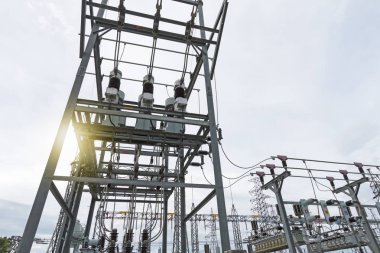 yüksek gerilim elektrik trafosu 