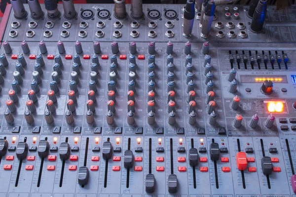 Mezclador de sonido en concierto — Foto de Stock