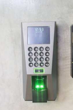 Kilidi aç kapıyı parmak baskı taraması