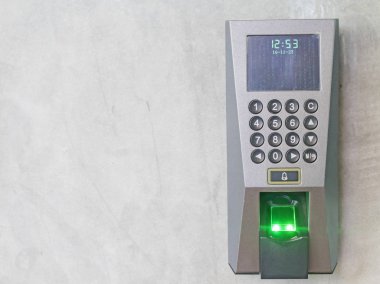 Kilidi aç kapıyı parmak baskı taraması