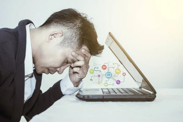 Ciddi bir olgun işadamı portresi