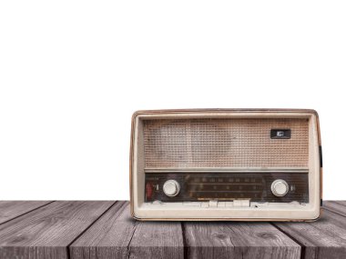 Vintage radyo beyaz izole 