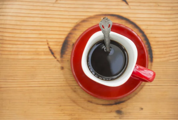 Gelas kopi merah — Stok Foto