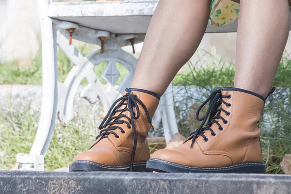 Boots kadın bacakları — Stok fotoğraf