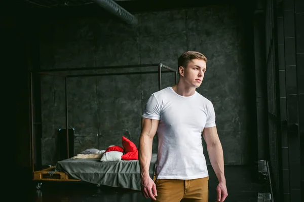 Νέοι σέξι άνδρες bodybuilder αθλητή, στούντιο πορτρέτου — Φωτογραφία Αρχείου