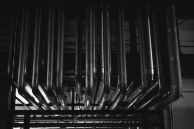 Koridor bira de metal borular ile bina bir üretim