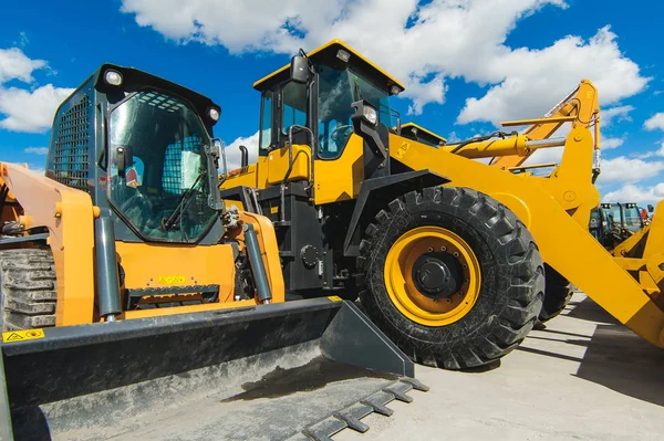 Machines Pour Construction Routes Tracteurs Pelles Jaunes Plein Air Position — Photo