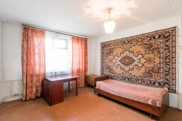 Rosja Moskwa Lipca 2019 Mieszkanie Pokoju Wewnętrznym Standardowa Naprawa Dekoracji — Zdjęcie stockowe