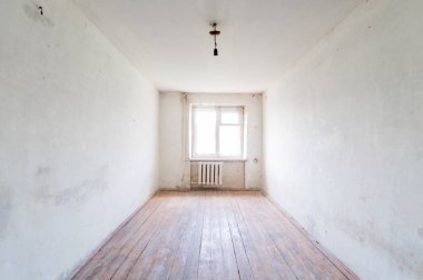 Rusya, Moskova... 23 Temmuz 2019: iç oda dairesi. Eski usul dikkatsiz, modern olmayan bir ortam. Kozmetik onarım gerekiyor