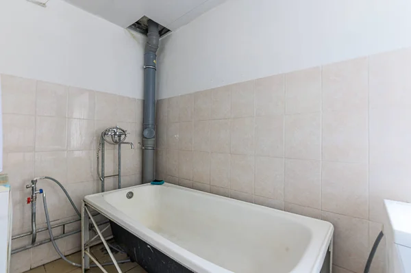 俄罗斯 莫斯科 2019年9月10日 室内公寓公共浴室 — 图库照片