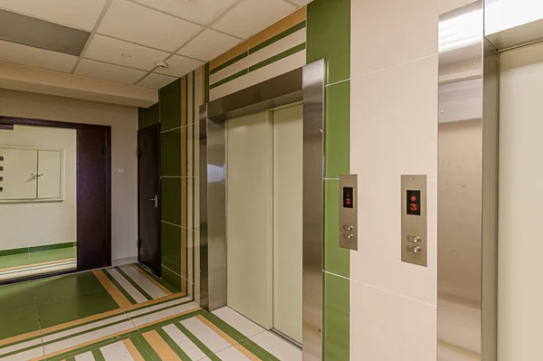 俄罗斯 莫斯科 2019年12月15日 室内公寓 住宅入口 走廊楼梯 — 图库照片