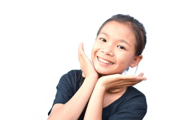 快乐的小亚洲女孩在白色背景上 — 图库照片