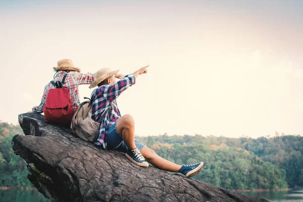 Asian Girl Boy Backpack Nature Relax Time Holiday Concept Travel — Stock Photo, Image