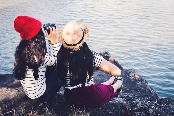 Asian Women Shooting Picture Nature Relax Time Holiday Concept Travel — Stock Photo, Image