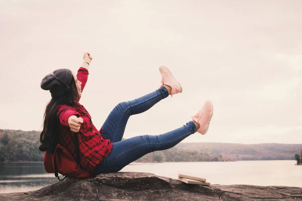 Happy Asian Woman Backpacker Relaxing Holiday Travel Concept Selective Soft — Stock Photo, Image