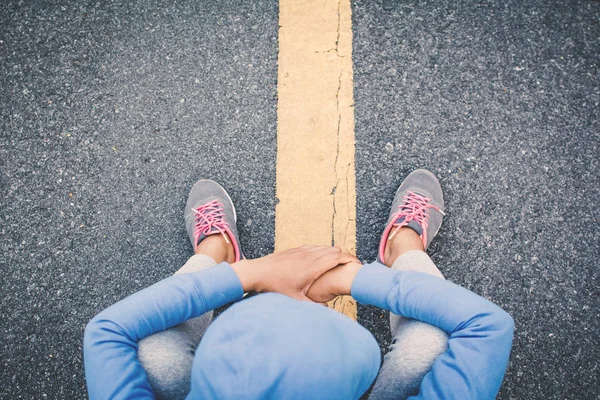 Ejercicio Mujer Descanso Carretera Color Del Tono Hipster Enfoque Selectivo — Foto de Stock