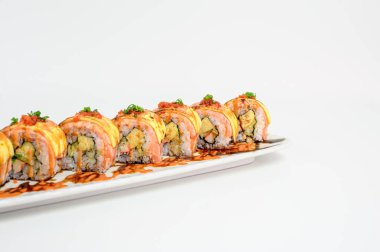 Japon somon peyniri. Sebze dolgulu tütsülenmiş.