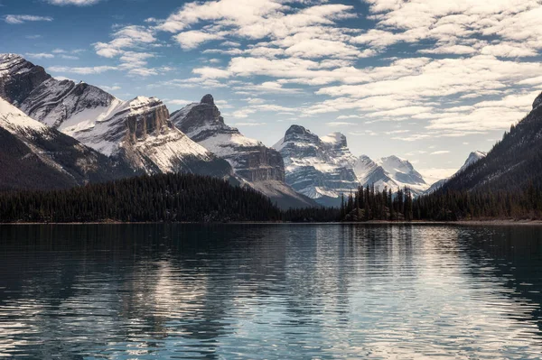 stock image Canadian rockies with blue sky reflection on Maligne lake in Jas