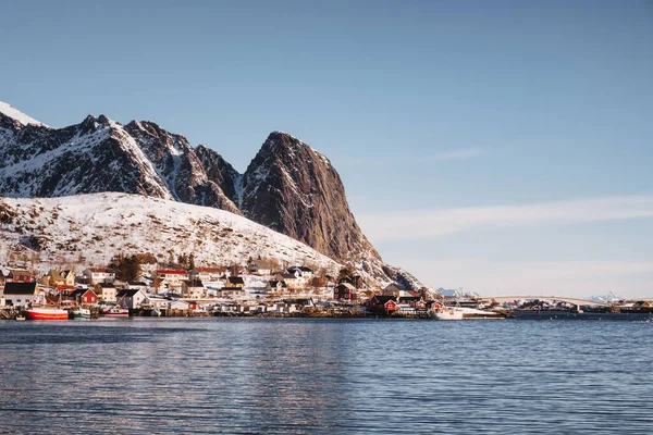 Pueblo Pesquero Con Montaña Costa Invierno Las Islas Lofoten Noruega — Foto de Stock