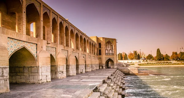 Ponte velha em Esfahan — Fotografia de Stock