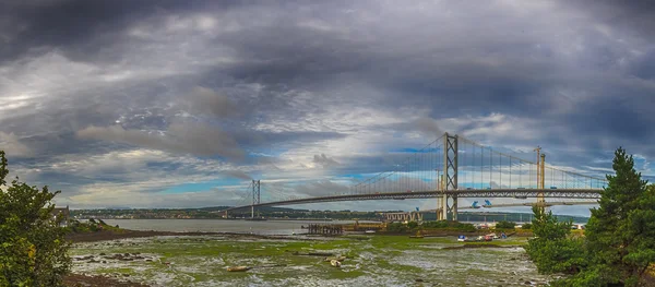 Forth Rail and Road Bridges panorama — Stock Photo, Image