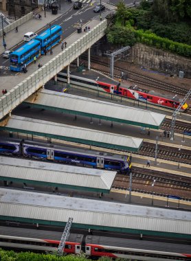 Edinburgh Waverley tren istasyonu