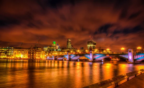 Southwark Bridge panorama — Stock fotografie